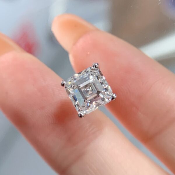 Asscher Shape Diamond Studs Exquisite And Fashionable Earrings - Image 3